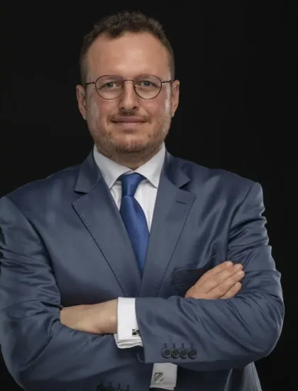 Ali Emrah Bozbayindir Ali Emrah Bozbayindir