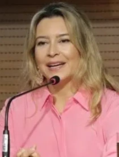 Marcelle Rodrigues da Costa e Faria Marcelle Rodrigues da Costa e Faria